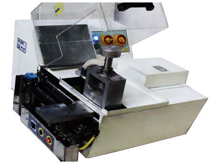Laboratory Cutting Machine   Model : CORIER - 2000 M 