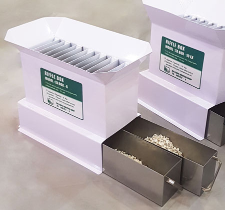 سيستم هاي تقسيم کننده نمونه (ريفل باکس)        SAMPLE DIVIDERS - RIFFLE BOXES
