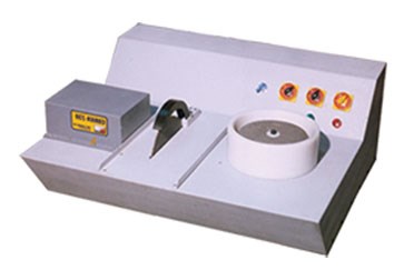 UNIVERSAL / CUTTING & GRINDING MACHINE