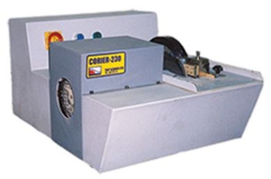 Rock and ceramic cutting machine