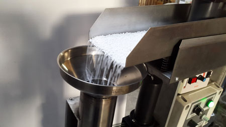 دستگاه نمونه بردار / تقسیم کن اتوماتیک روتاری Rotary automatic sample divider دستگاه نمونه بردار / تقسیم کن اتوماتیک روتاری Rotary automatic sample divider