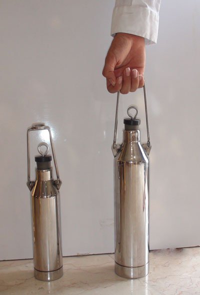 نمونه بردار نقطه ای مایعات مخازن  ( Liquid Sampler Bailer ( Oil